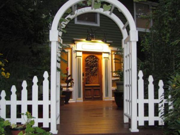 Damon Baehrel's Basesment Bistro entrance