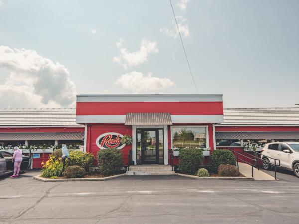 Red's Restaurant Meal