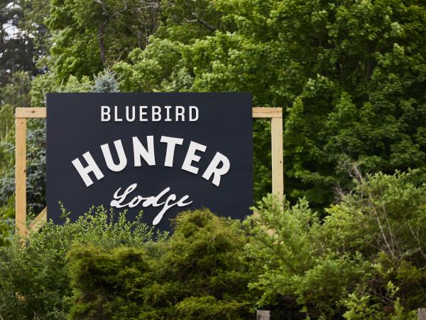 bluebird hunter lodge sign