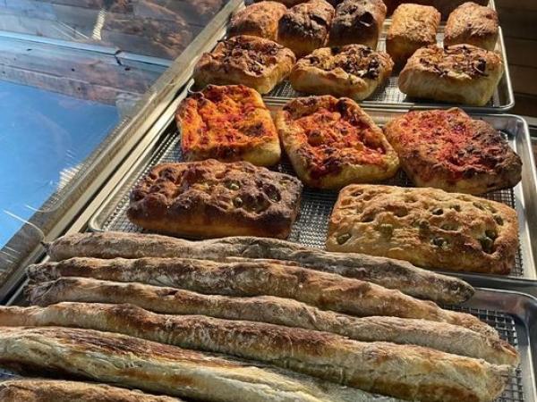 Many pieces of bread