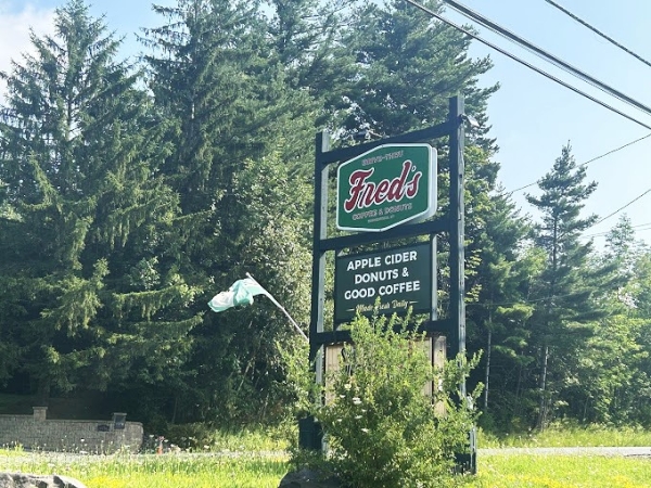 Fred's Coffee and Donuts sign