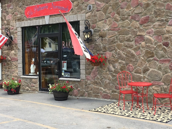 La Patisserie Normande exterior