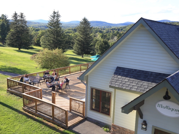 Mulligans_Exterior with people on deck