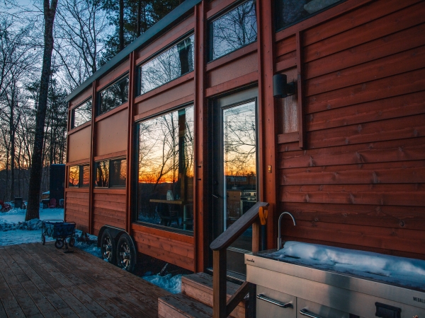 Tiny-house-stay-in-the-norhtern-catskills