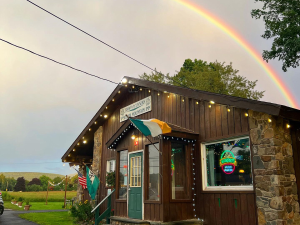 Jimmy-oconnors-windham-mountain-inn-great-northern-catskills-lodging