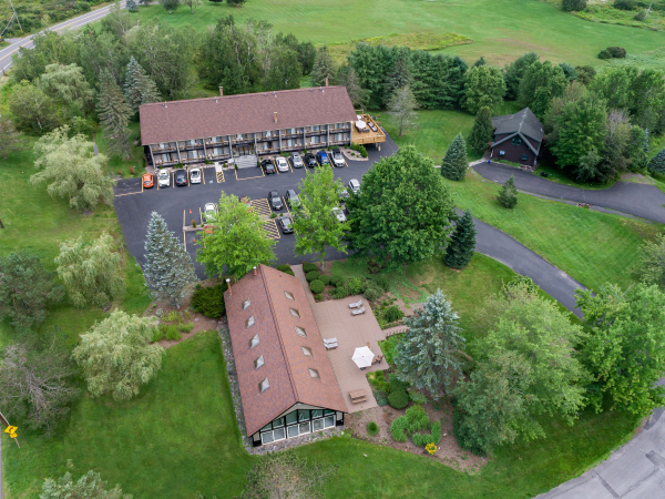 Hotel-Vienna-Great-Northern-Catskills-Lodging-With-indoor-pool