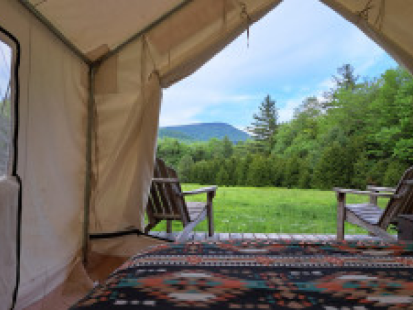 mountain-top-glamping-hunting-hiking-getaway-saenger-outdoors-glamping-elka-park