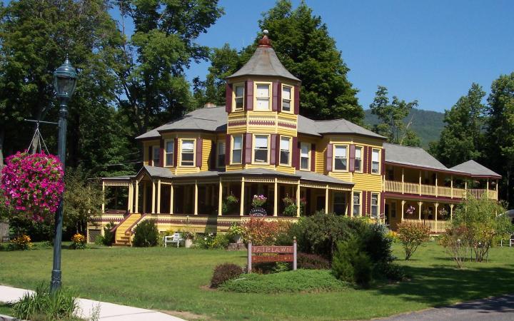 Fairlawn Inn