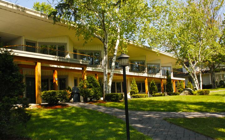 Winwood Inn and Condominiums