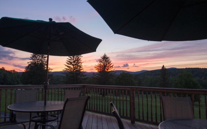 Mulligan's Pub deck at Windham Country Club at sunset