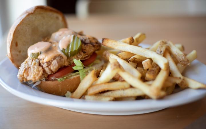 buttermilk chicken sandwich at a Catskills restaurant