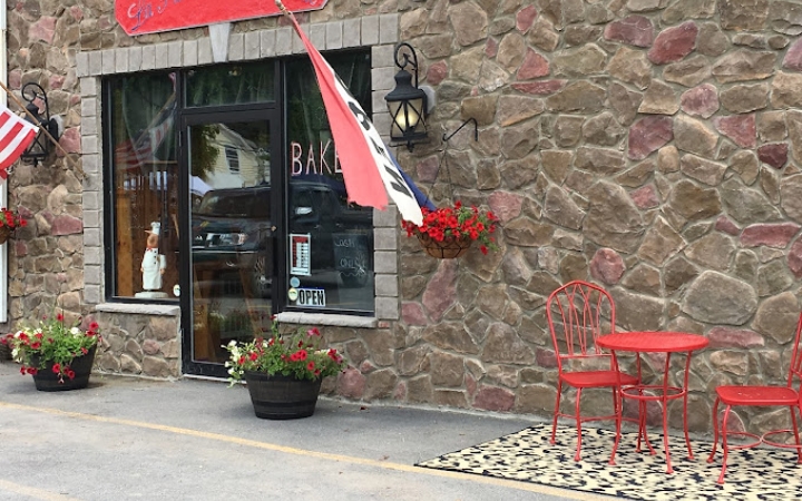 La Patisserie Normande exterior