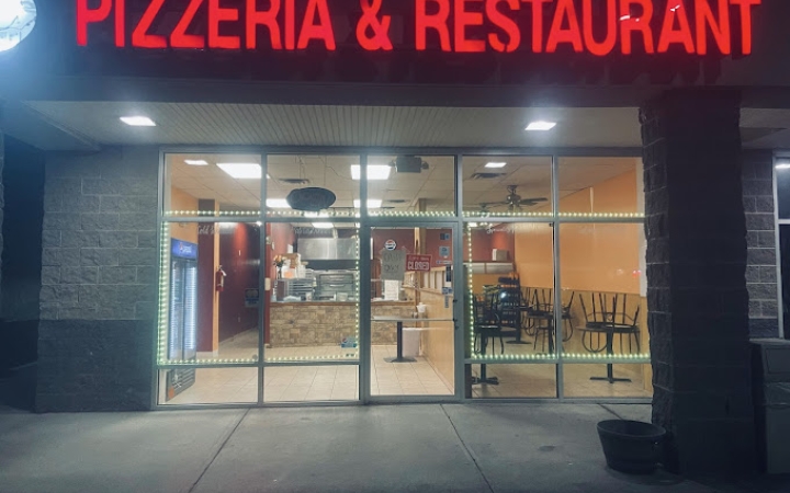 Lazaro's pizzeria exterior