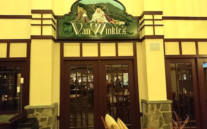 Van Winkles sign