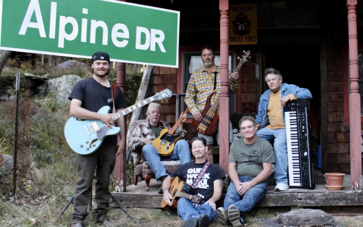 Memorial Day Weekend-Alpine Drive at Nussy's Bier Garten