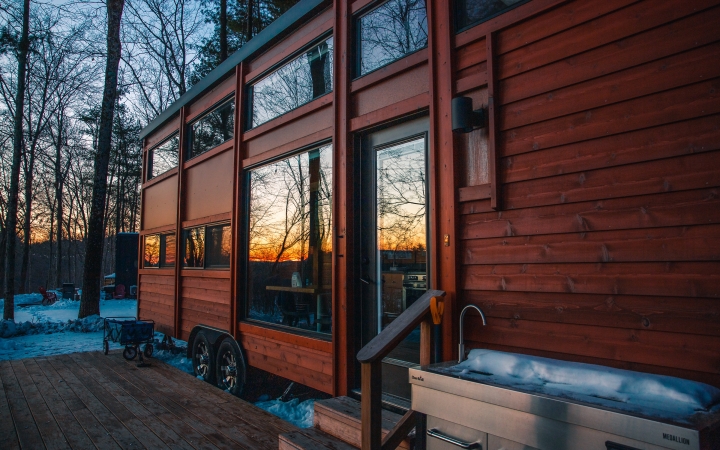 Tiny-house-stay-in-the-norhtern-catskills