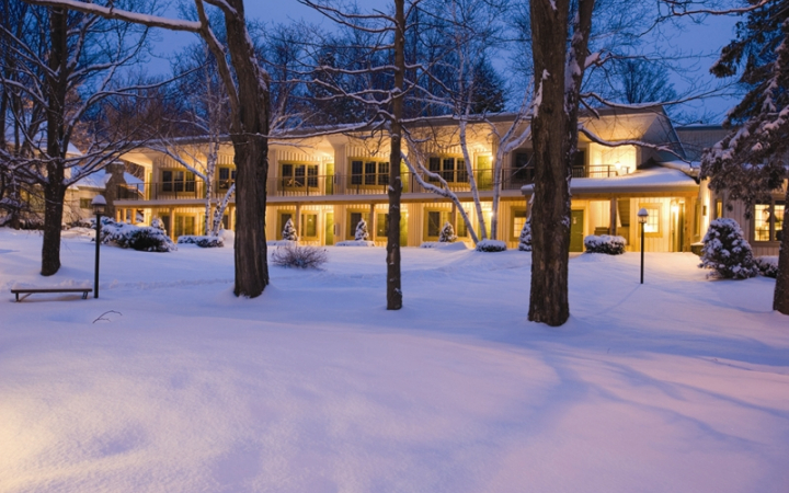 The-outpost-winwood-inn-lodging-near-windham-mountain
