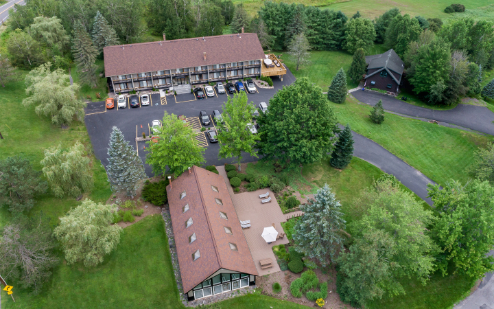 Hotel-Vienna-Great-Northern-Catskills-Lodging-With-indoor-pool