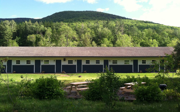 Spruceton Inn: A Catskill Bed and Bar