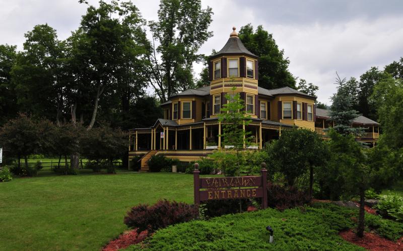 Bed And Breakfast Hudson Ny / The Croff House Bed And Breakfast Hudson Ny Alignable - Maybe you would like to learn more about one of these?